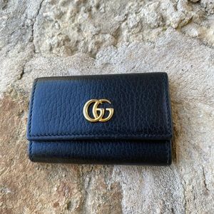💯% authentic GUCCI Marmont “GG” logo leather keycard